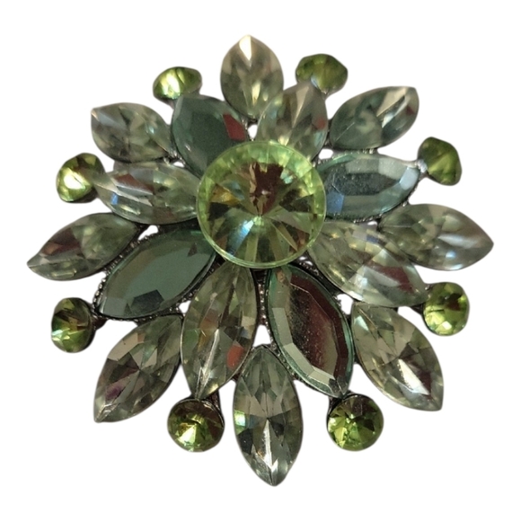 Vintagec Chartreuse Colored Brooch - Picture 2 of 6